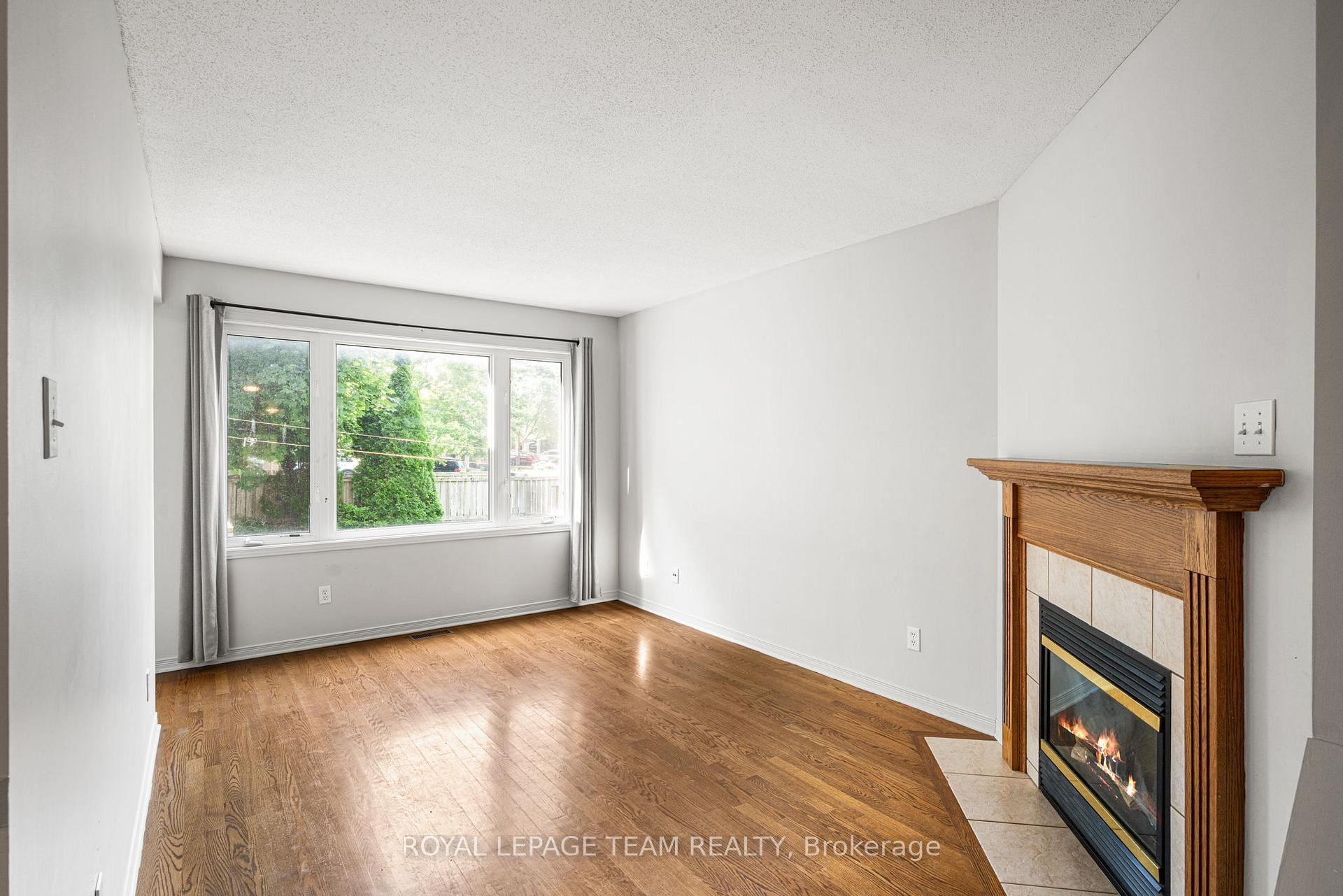 Photo 13 of 156 Claridge Drive, Ottawa, Barrhaven - Longfields — HOMEH
