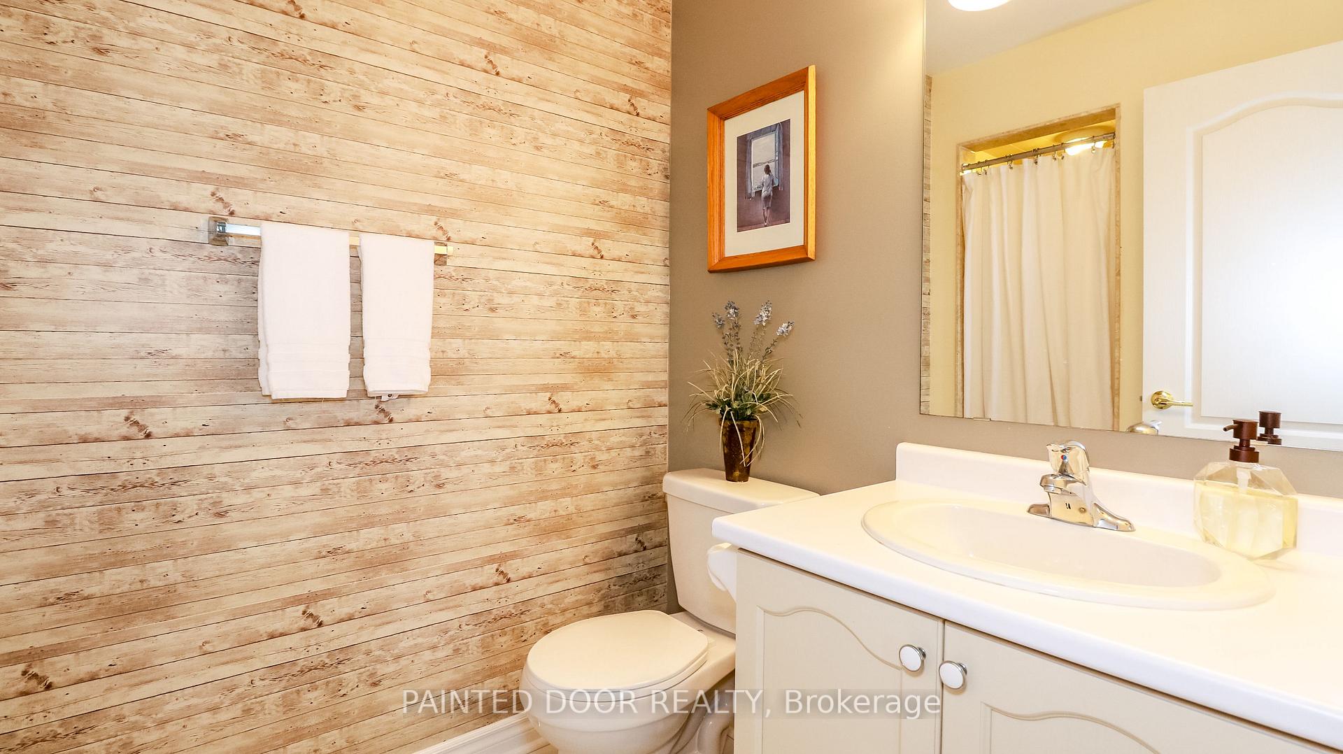 Photo 21 of 5 Regina Road, Barrie, Innis-Shore — HOMEH