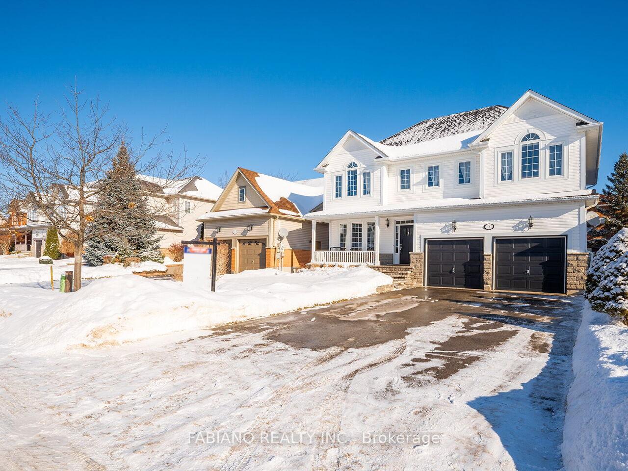 Photo 2 of 49 Birkhall Place, Barrie, Innis-Shore — HOMEH