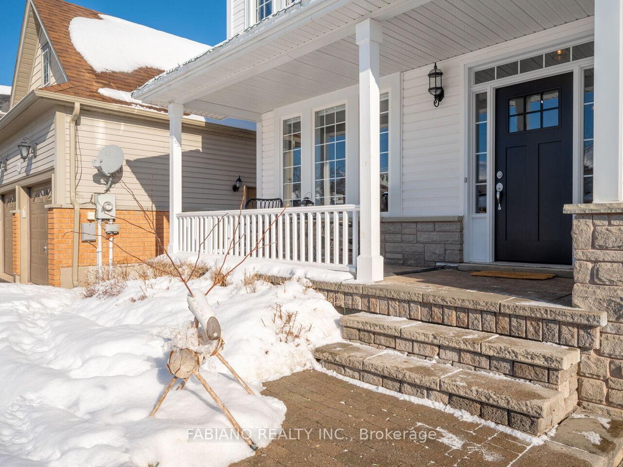Photo 4 of 49 Birkhall Place, Barrie, Innis-Shore — HOMEH