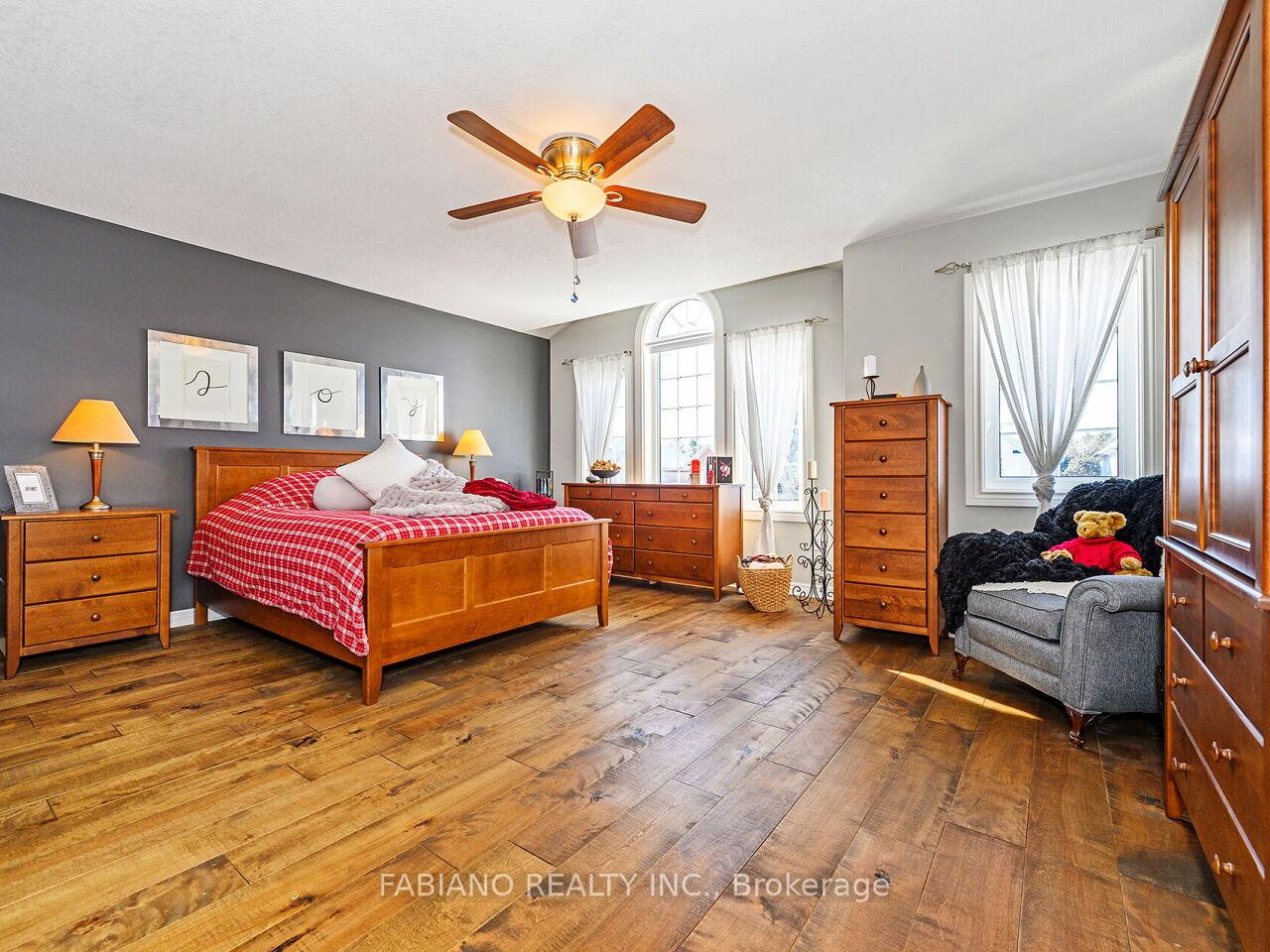Photo 20 of 49 Birkhall Place, Barrie, Innis-Shore — HOMEH