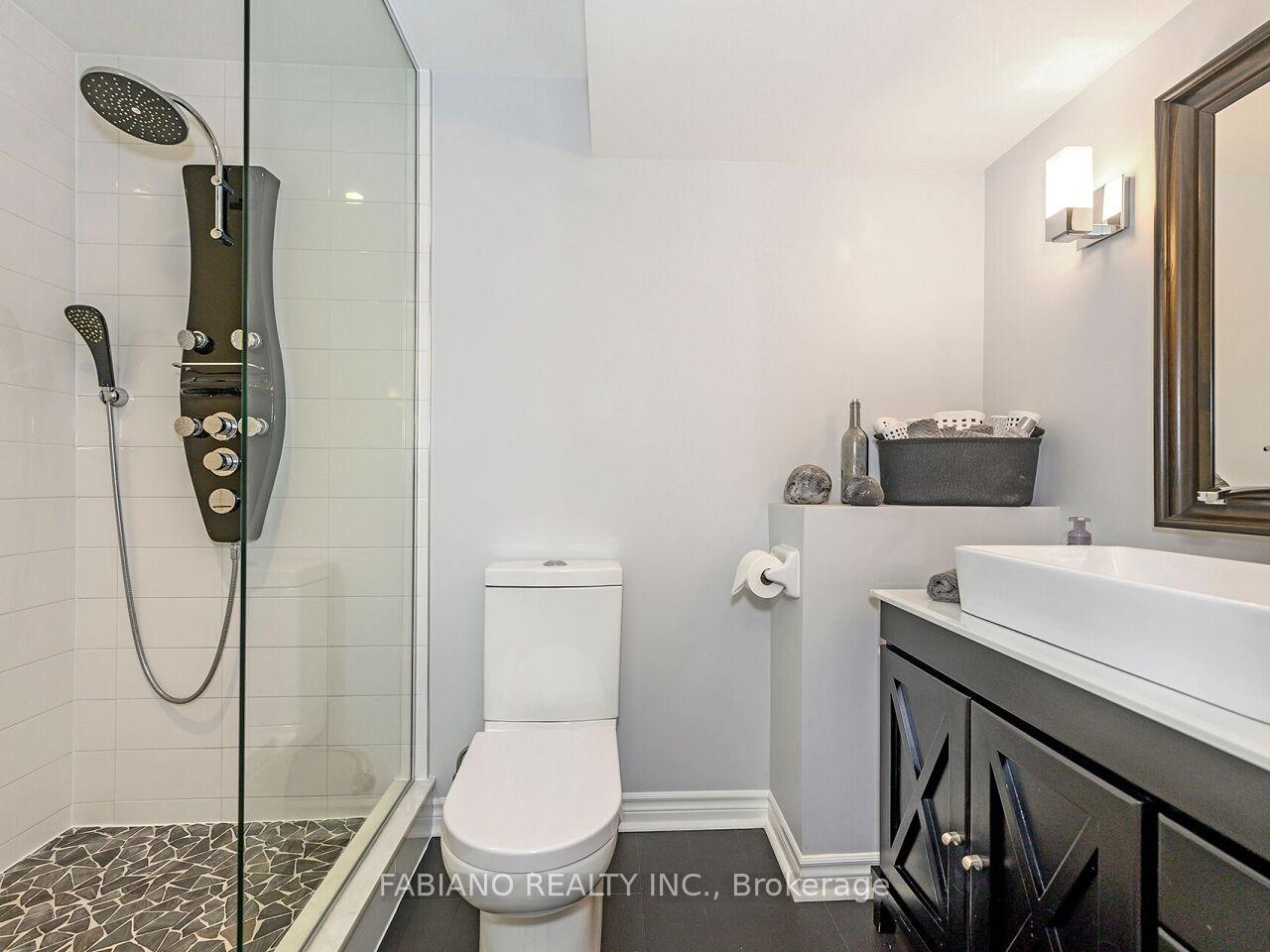 Photo 37 of 49 Birkhall Place, Barrie, Innis-Shore — HOMEH
