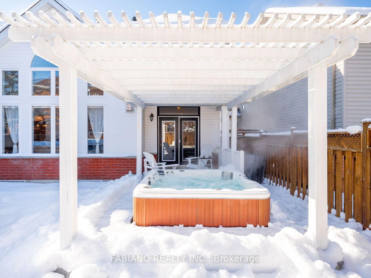 Photo 39 of 49 Birkhall Place, Barrie, Innis-Shore — HOMEH