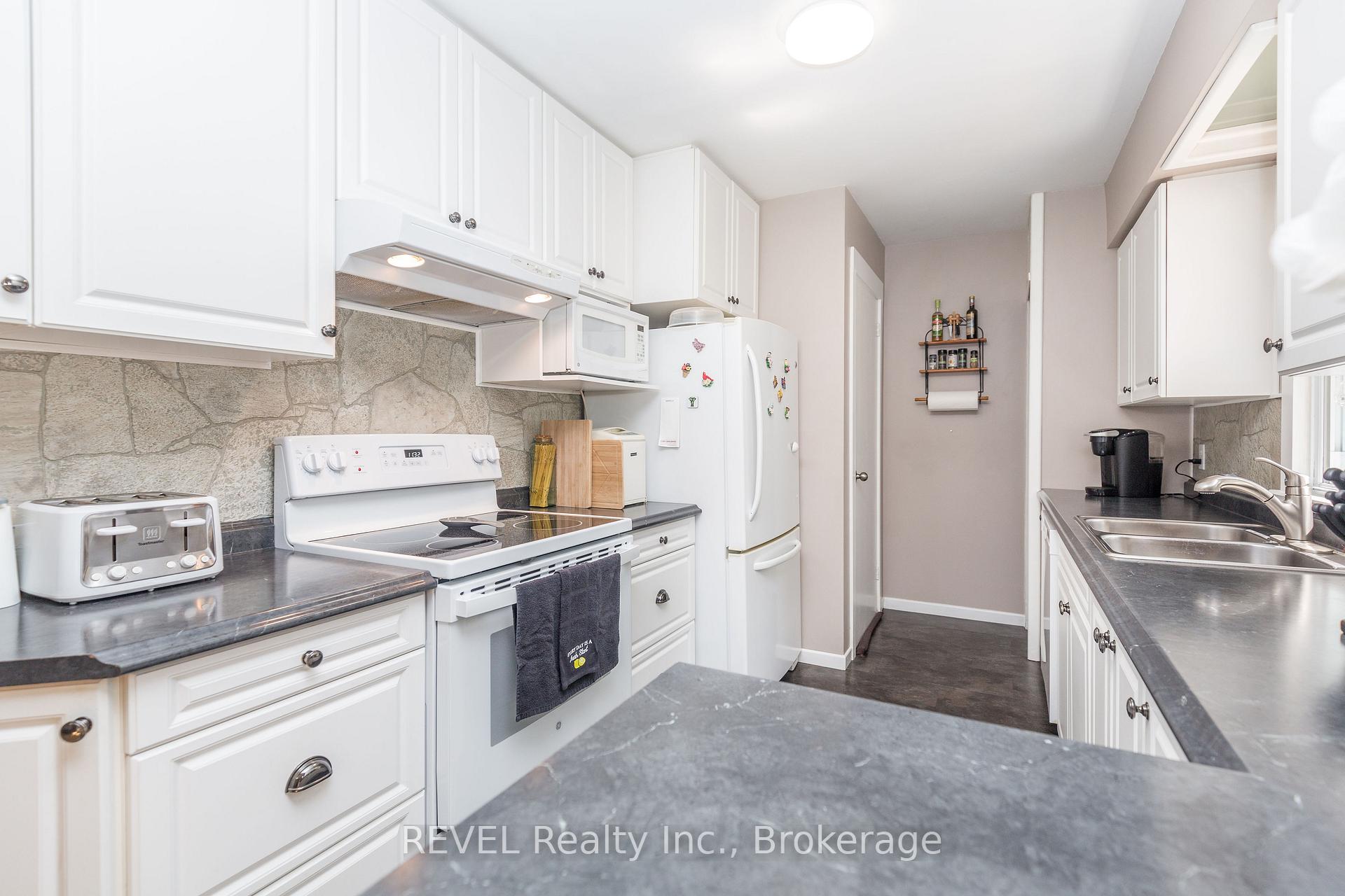 Photo 5 of 1643 Eagle Lake Road, Machar — HOMEH