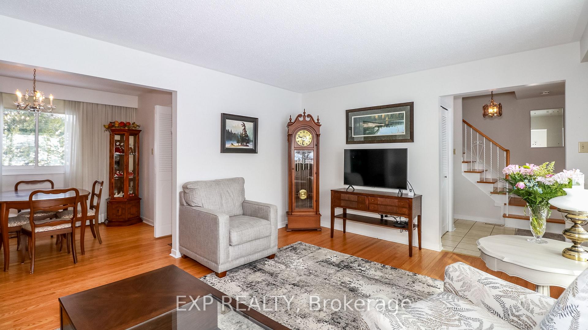 Photo 9 of 50 Varden Avenue, Barrie, Codrington — HOMEH