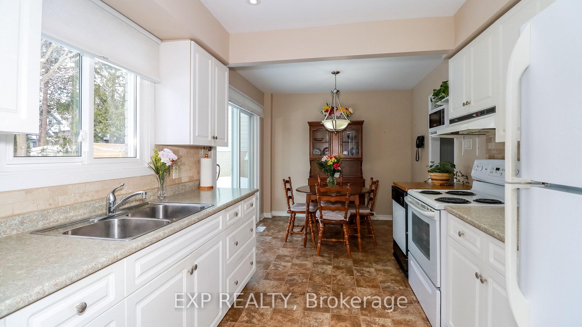 Photo 13 of 50 Varden Avenue, Barrie, Codrington — HOMEH