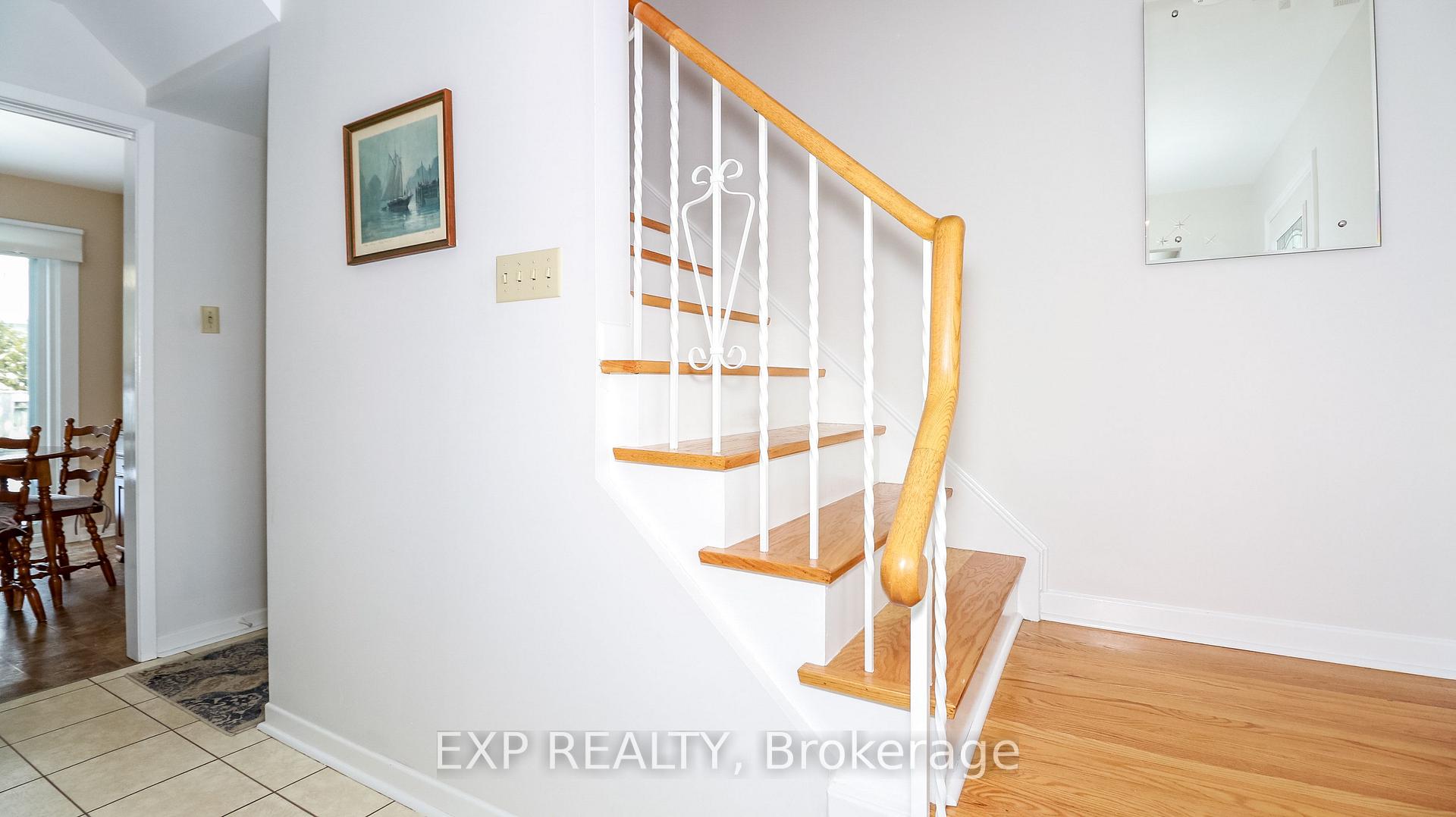 Photo 24 of 50 Varden Avenue, Barrie, Codrington — HOMEH