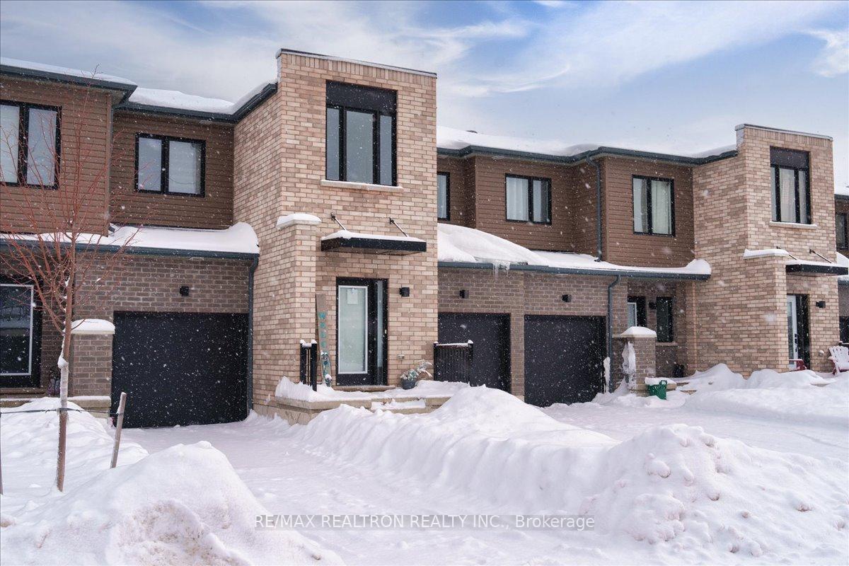 Photo 3 of 38 Fairlane Avenue, Barrie, Painswick South — HOMEH
