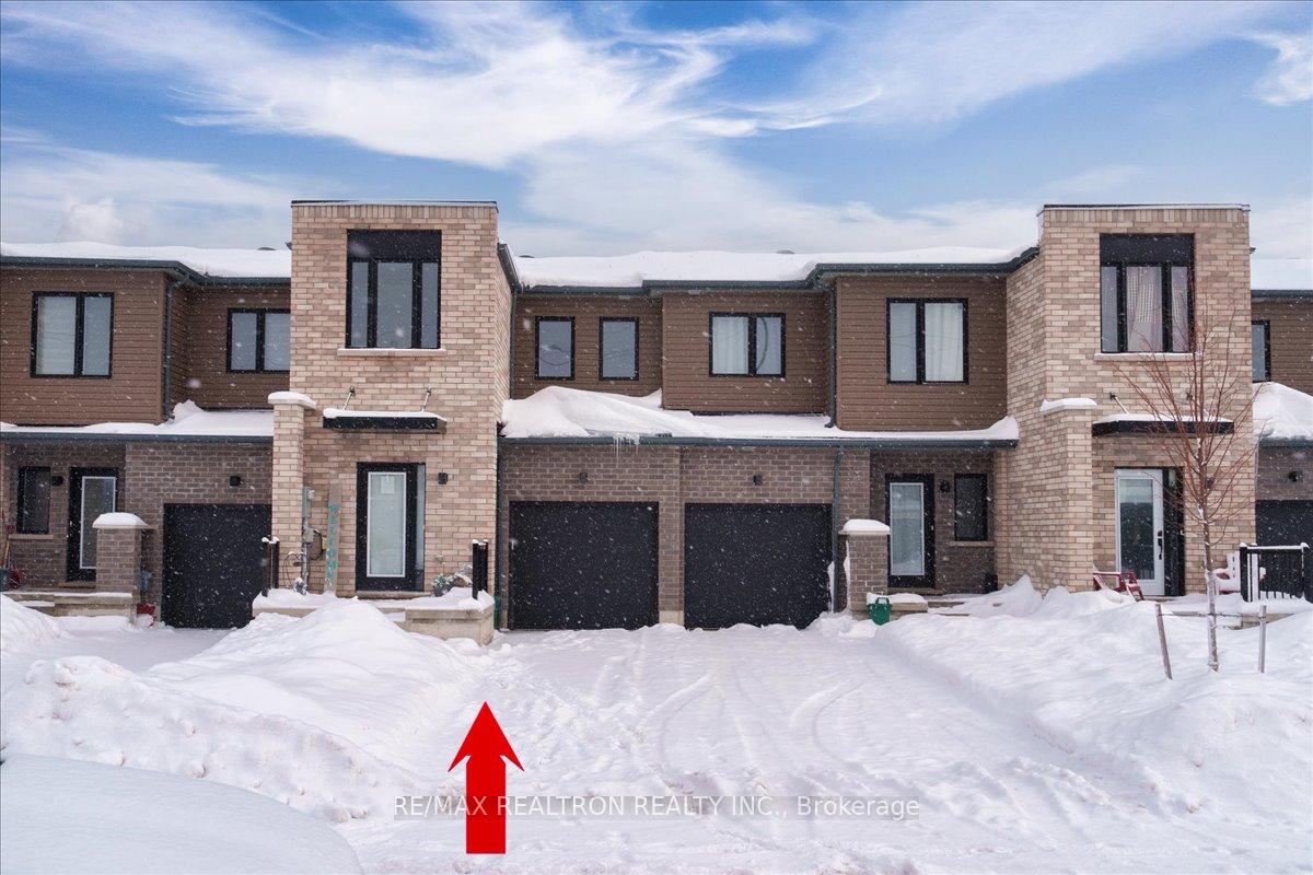 Photo 5 of 38 Fairlane Avenue, Barrie, Painswick South — HOMEH