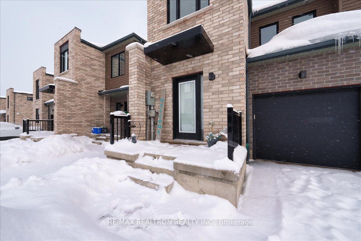 Photo 6 of 38 Fairlane Avenue, Barrie, Painswick South — HOMEH