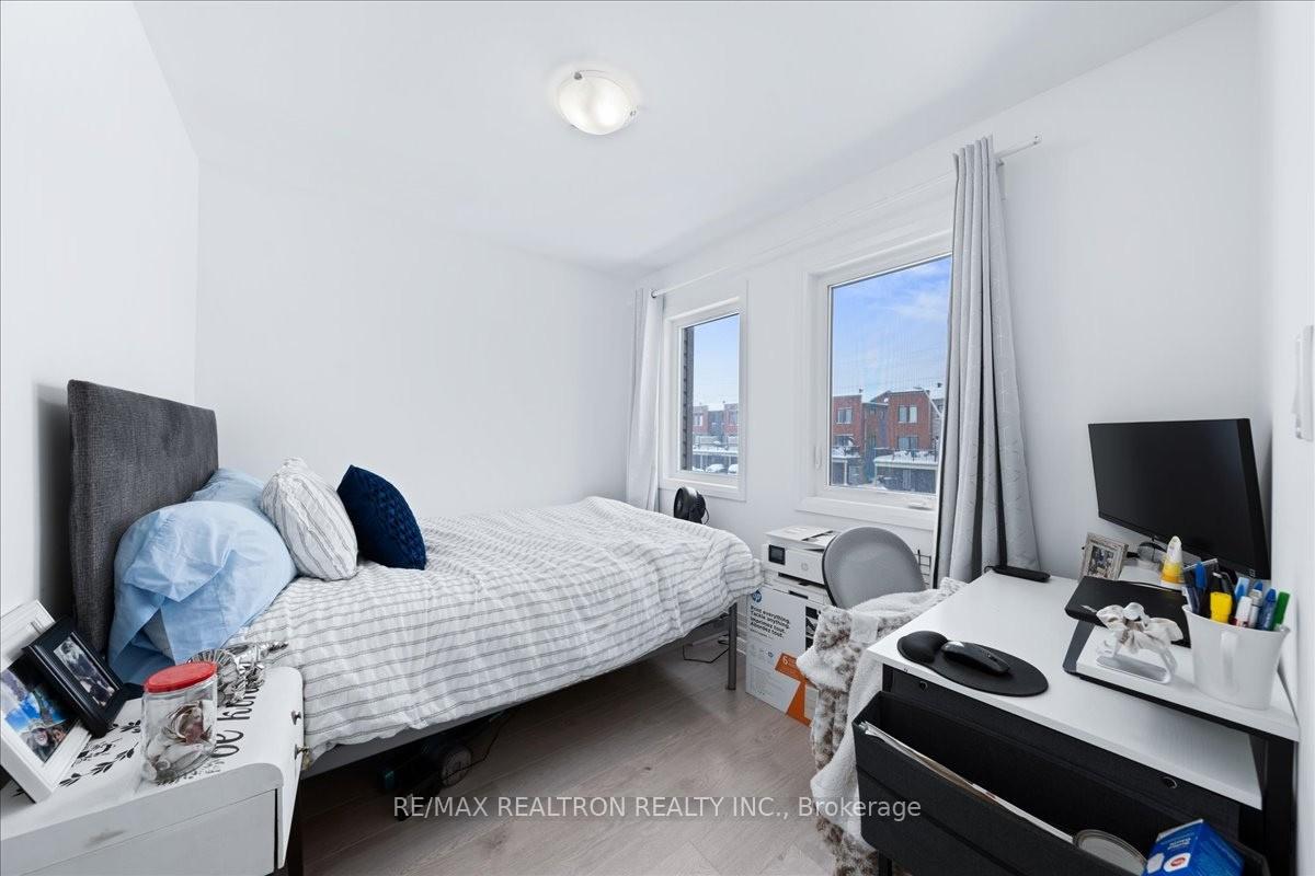 Photo 25 of 38 Fairlane Avenue, Barrie, Painswick South — HOMEH