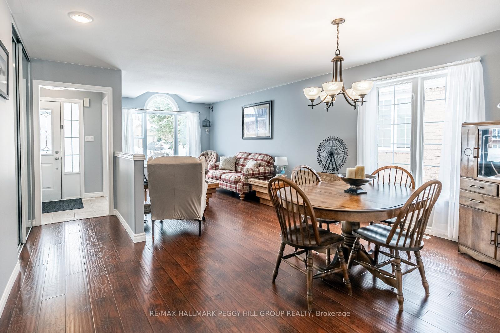 Photo 9 of 36 Osprey Ridge Road, Barrie, Little Lake — HOMEH
