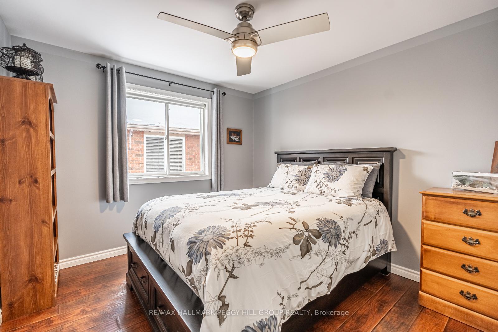 Photo 13 of 36 Osprey Ridge Road, Barrie, Little Lake — HOMEH