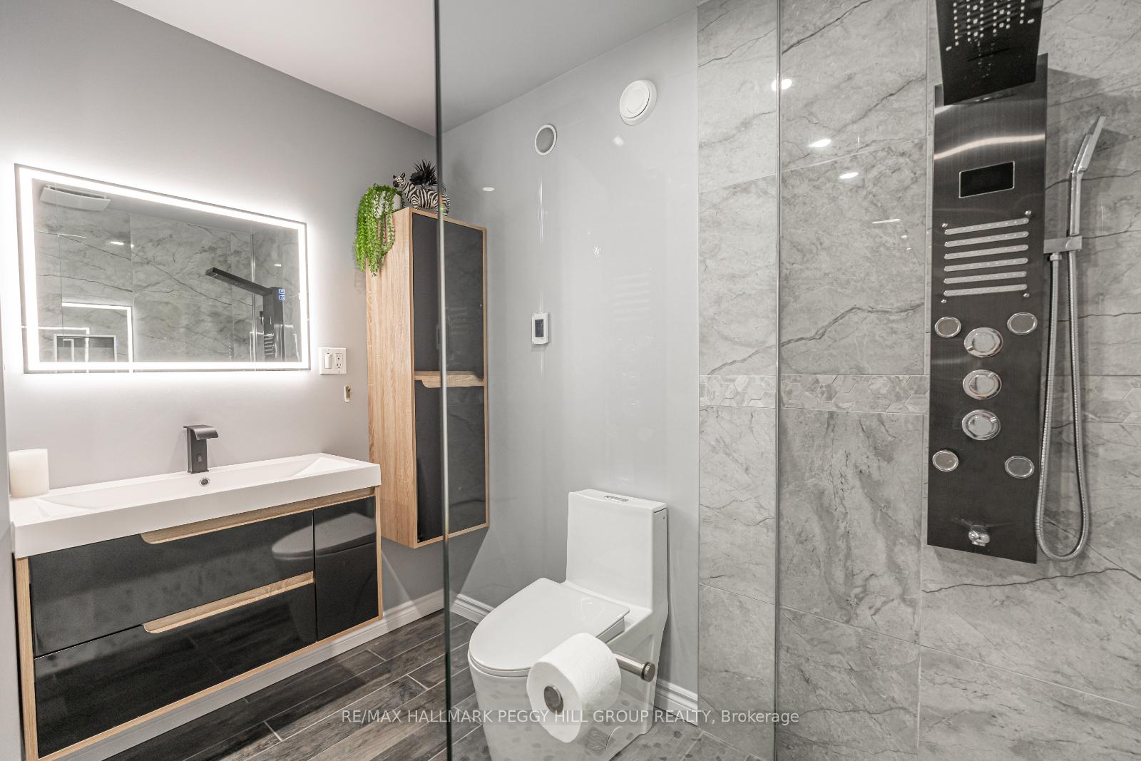 Photo 23 of 36 Osprey Ridge Road, Barrie, Little Lake — HOMEH