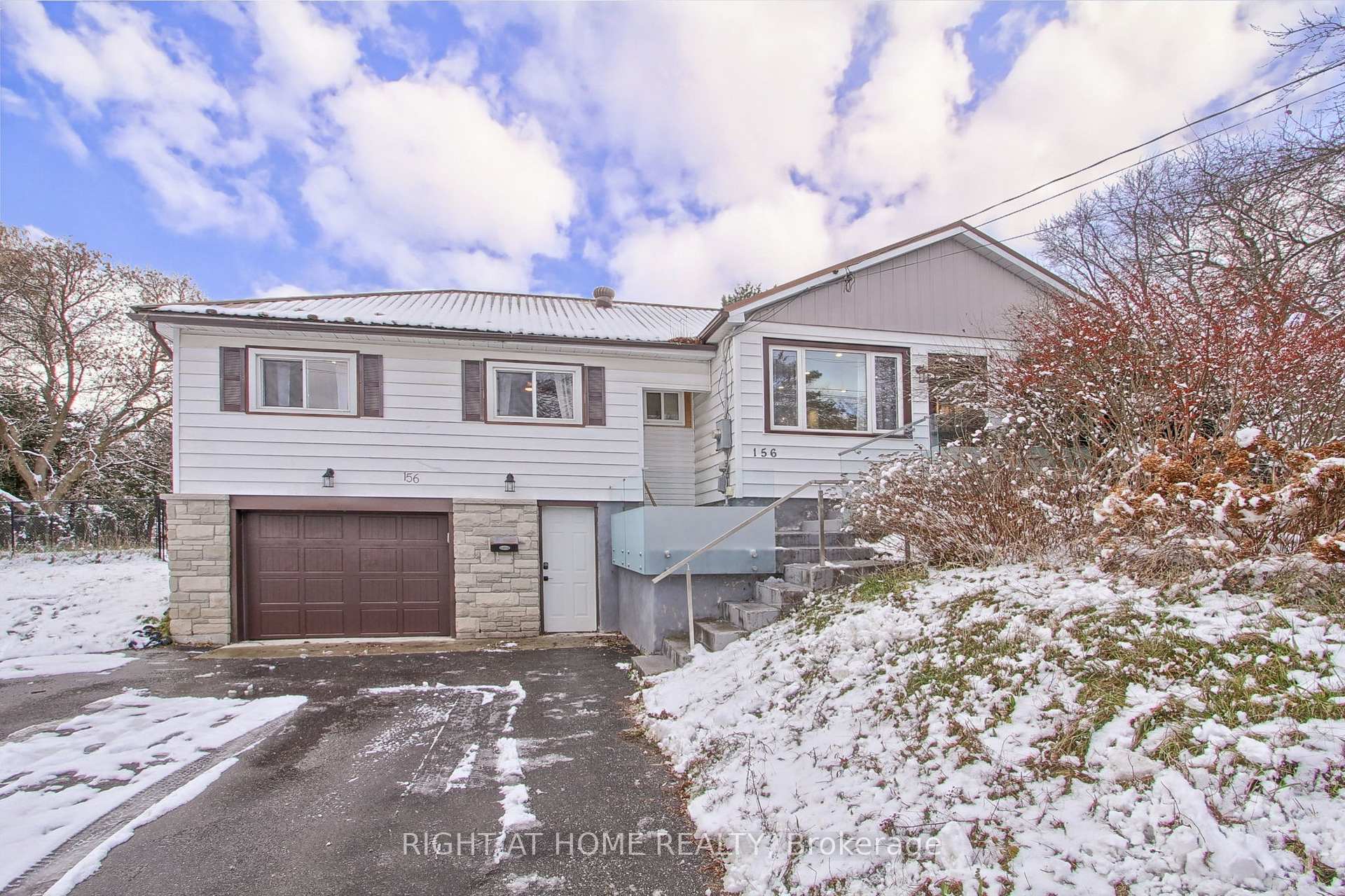 Photo 1 of 156 Huronia Road, Barrie, Allandale Heights — HOMEH