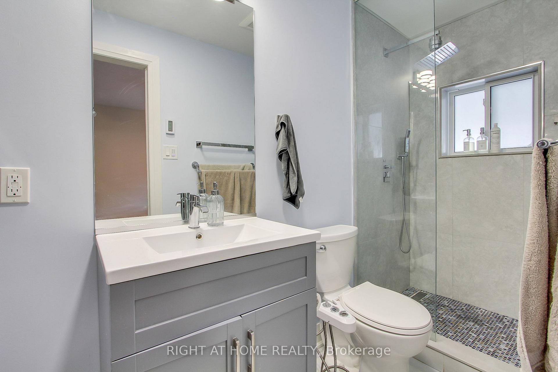 Photo 18 of 156 Huronia Road, Barrie, Allandale Heights — HOMEH