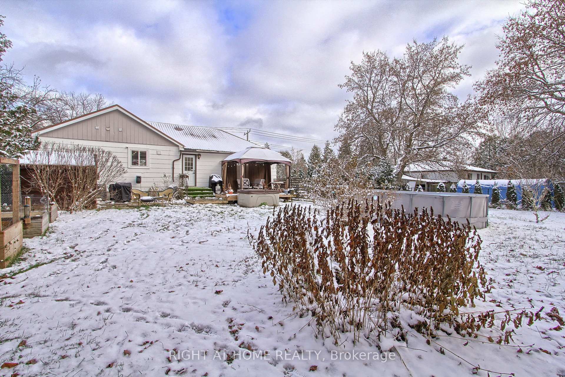 Photo 33 of 156 Huronia Road, Barrie, Allandale Heights — HOMEH