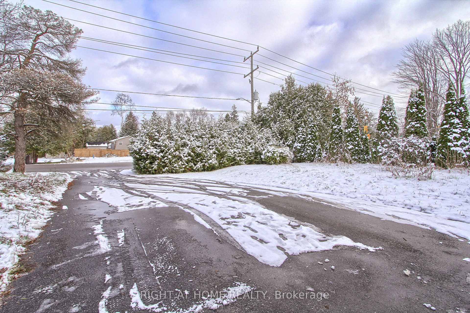 Photo 36 of 156 Huronia Road, Barrie, Allandale Heights — HOMEH
