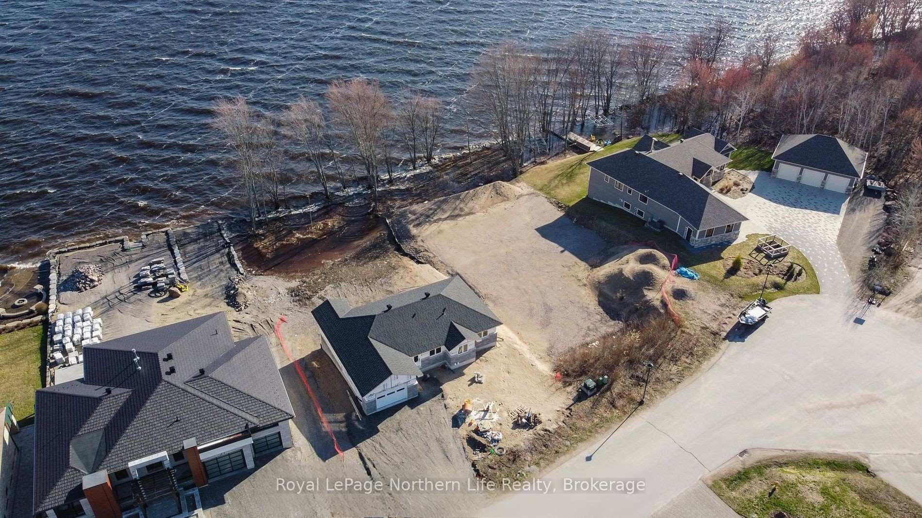 Photo 7 of 33 Alexandra Court, Callander — HOMEH