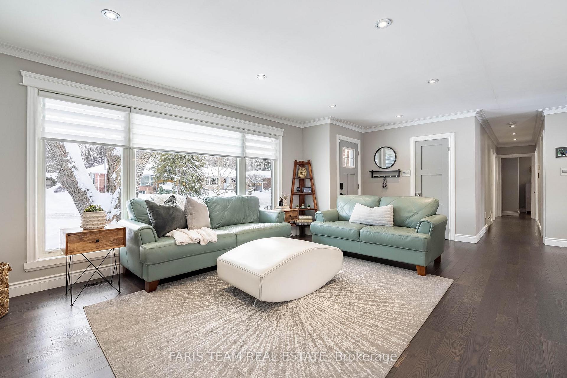Photo 6 of 34 Marion Crescent, Barrie, Wellington — HOMEH