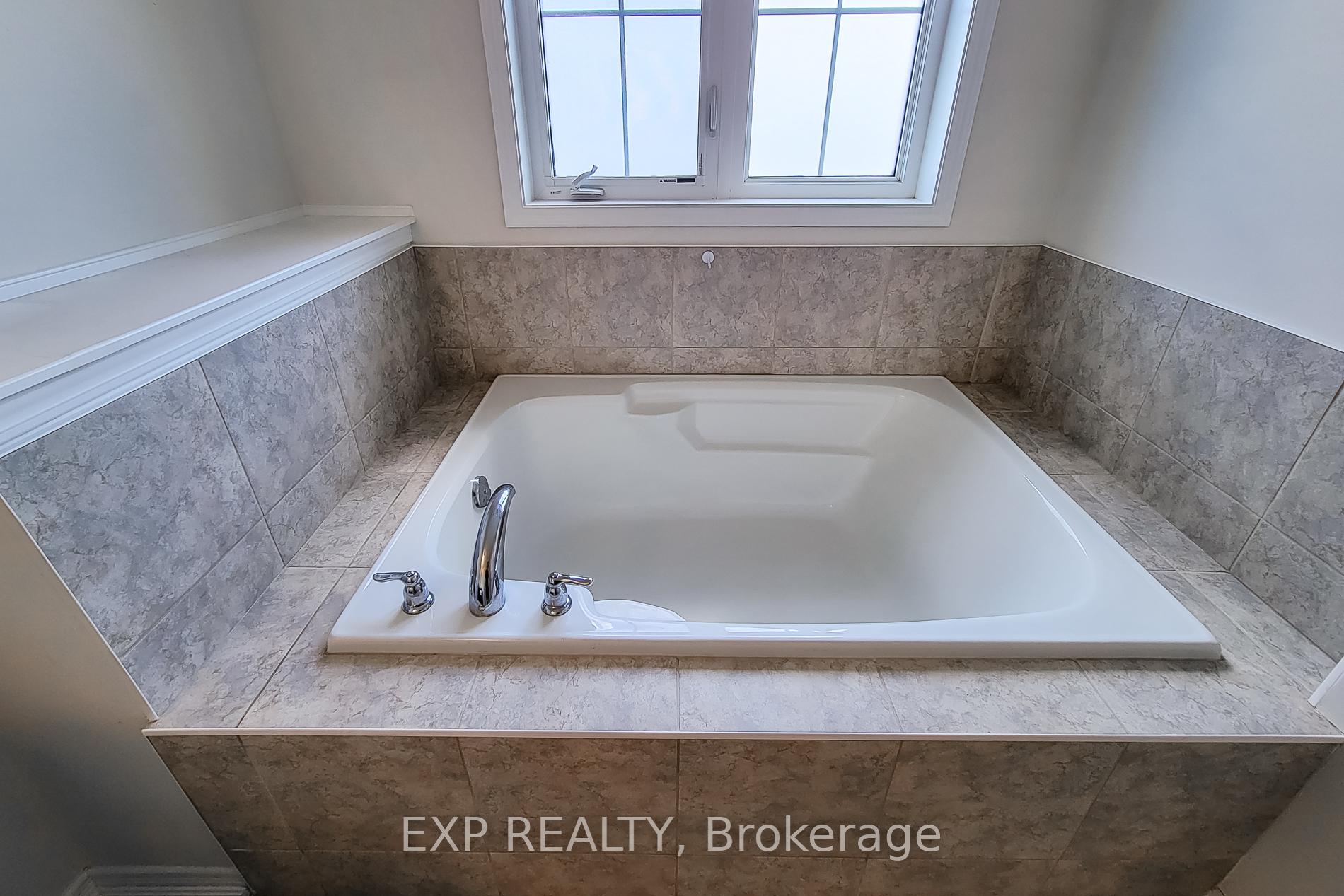 Photo 29 of 45 Cooke Avenue, Brantford, Shellard Lane — HOMEH