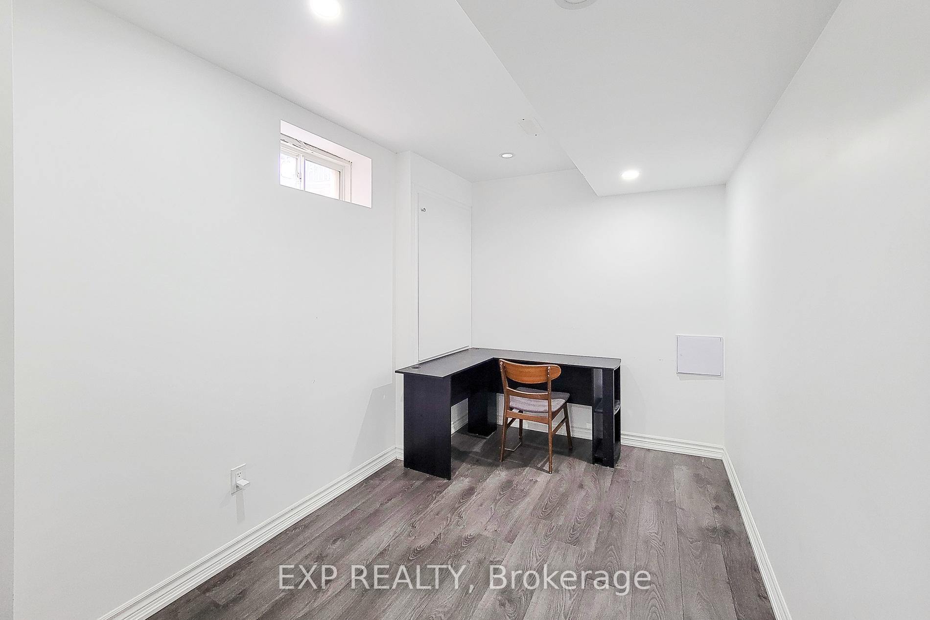 Photo 37 of 45 Cooke Avenue, Brantford, Shellard Lane — HOMEH