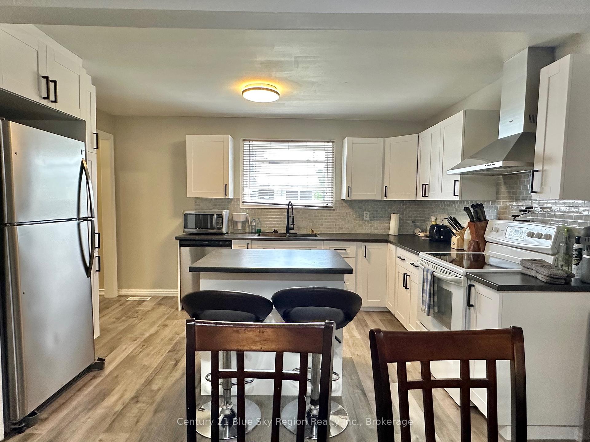 Photo 9 of 131 6th Street, Mattawa — HOMEH