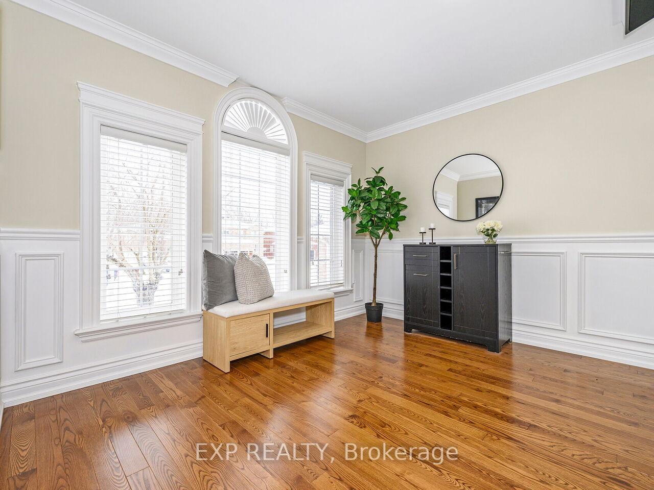 Photo 5 of 84 Sproule Drive, Barrie, 400 West — HOMEH