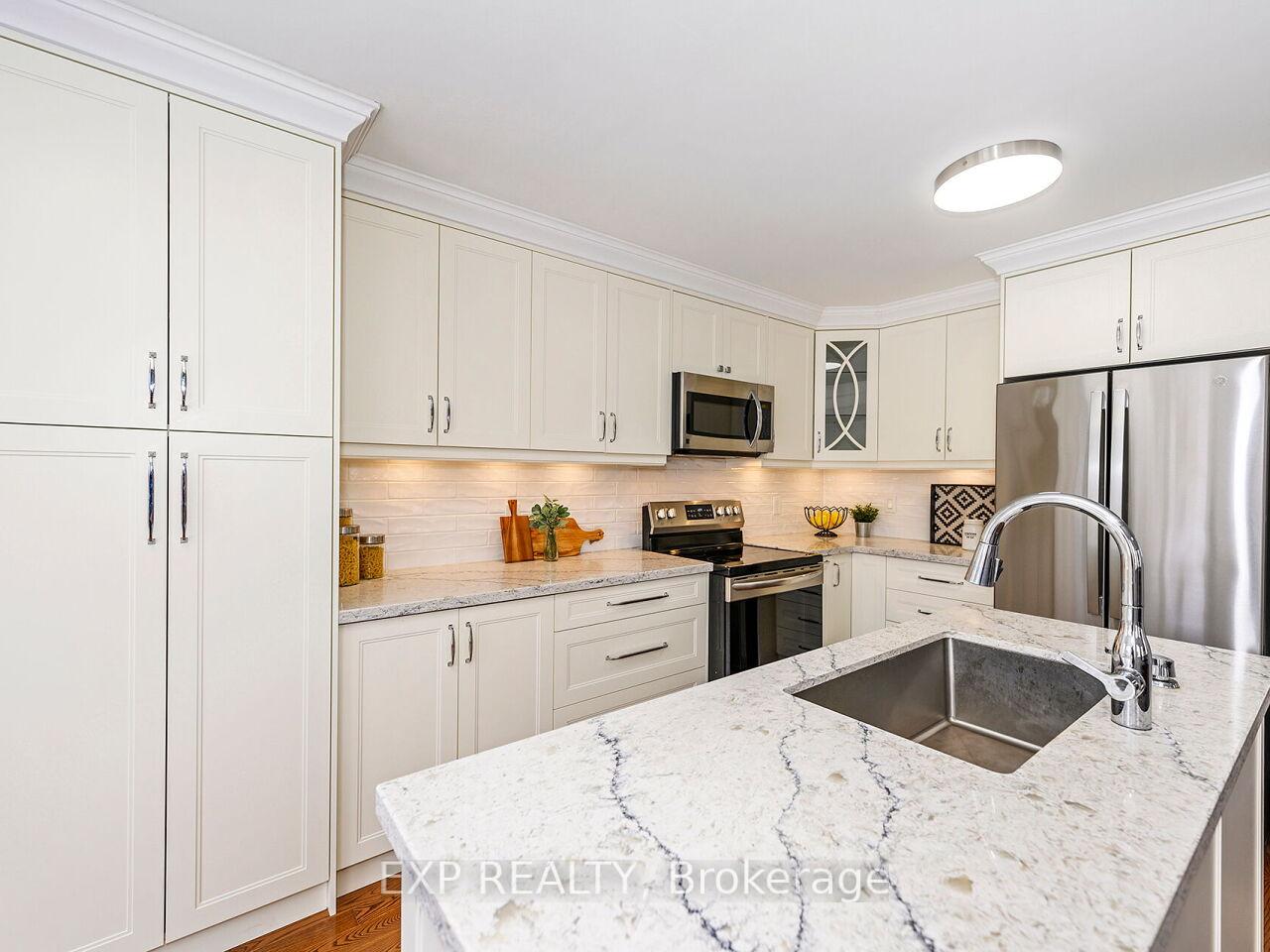 Photo 7 of 84 Sproule Drive, Barrie, 400 West — HOMEH