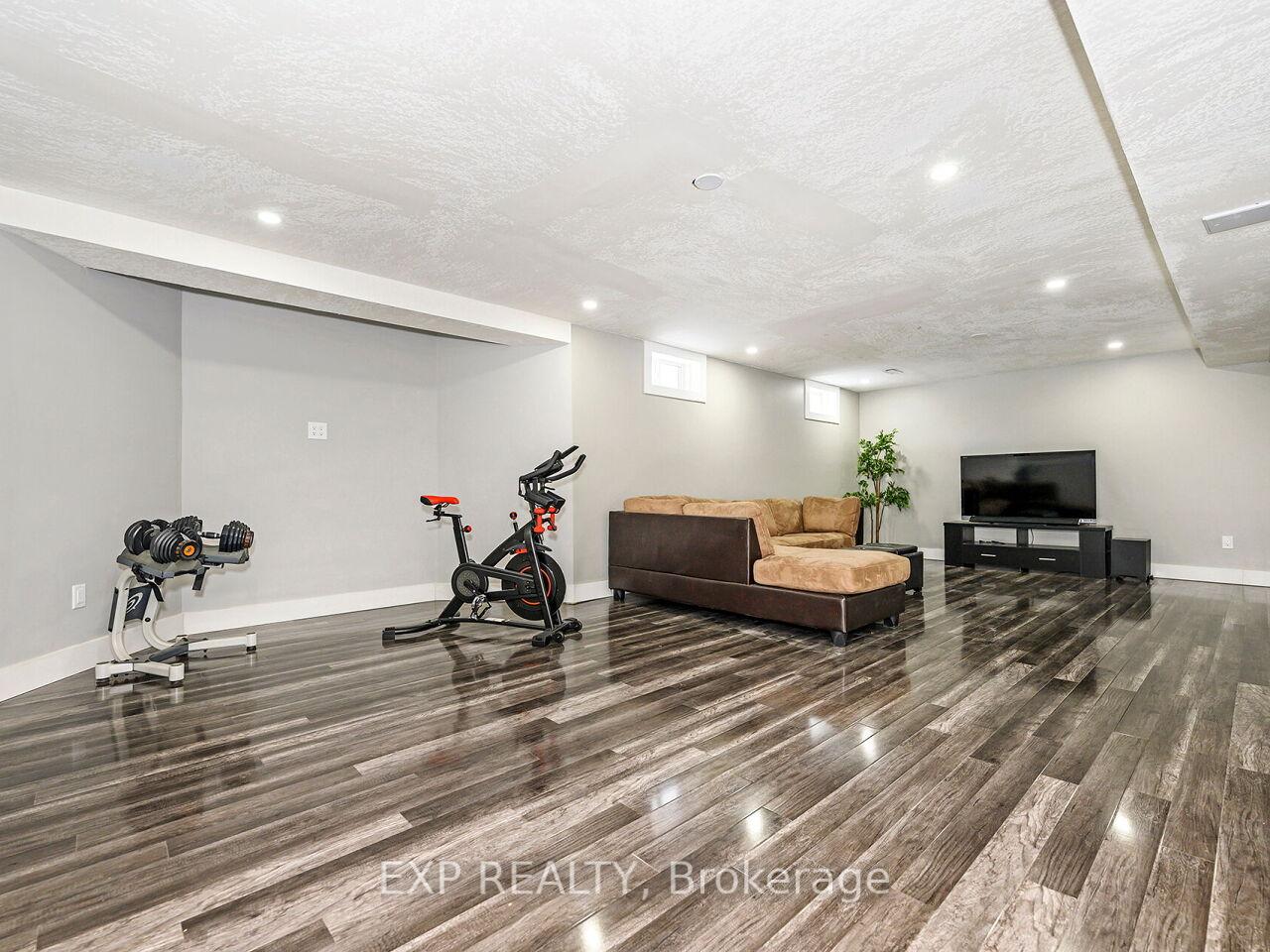Photo 22 of 84 Sproule Drive, Barrie, 400 West — HOMEH