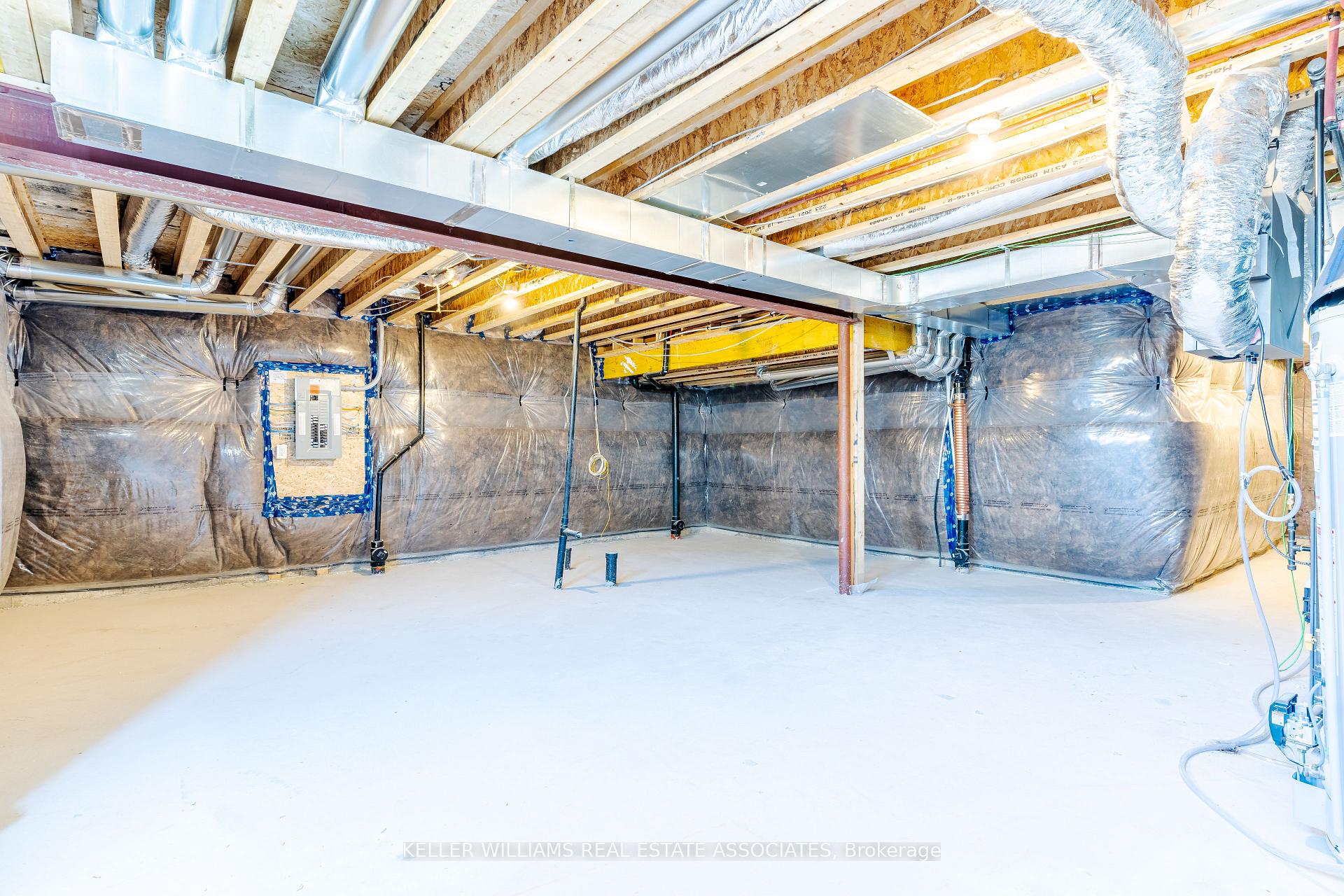 Photo 22 of 26 Bannister Road, Barrie, Rural Barrie Southeast — HOMEH