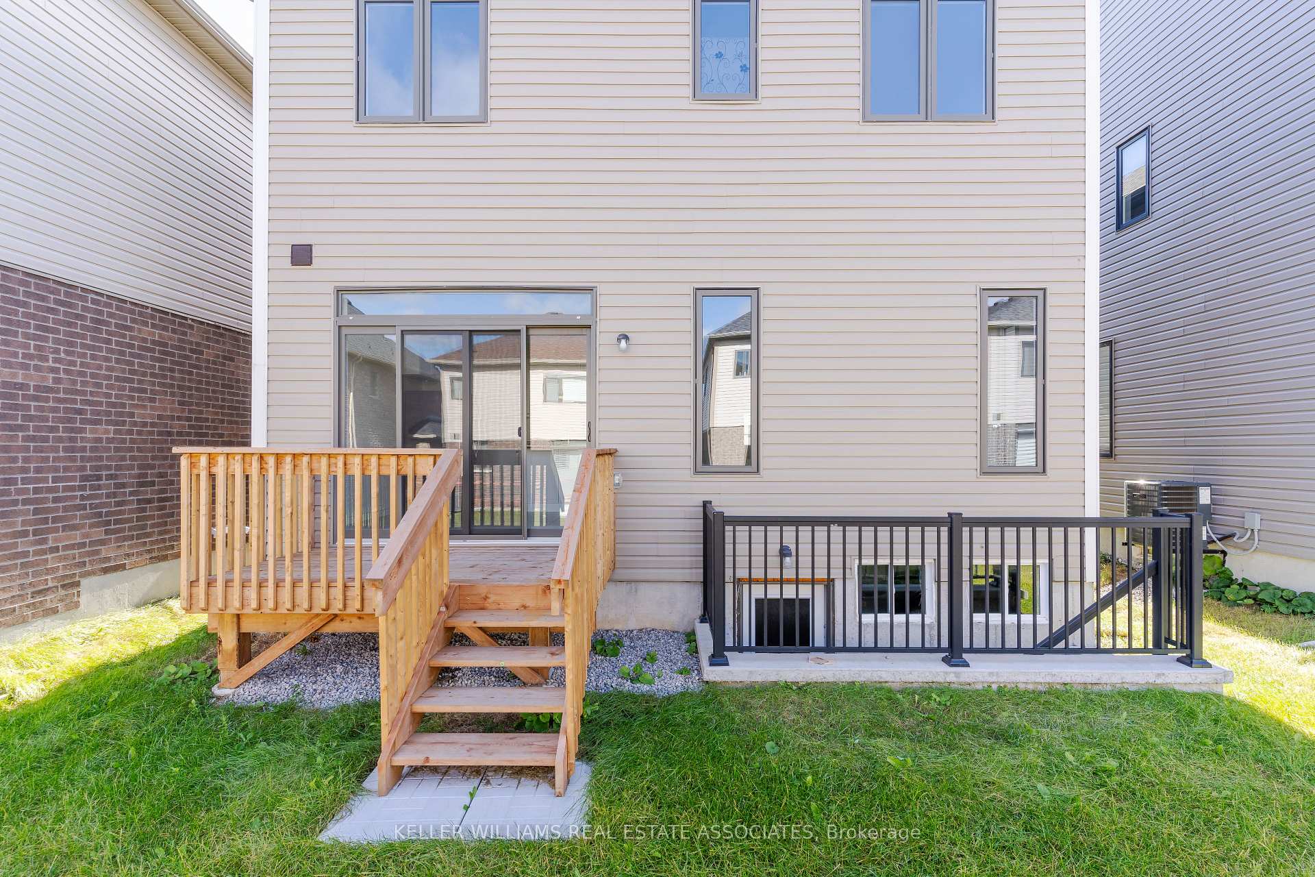Photo 24 of 26 Bannister Road, Barrie, Rural Barrie Southeast — HOMEH