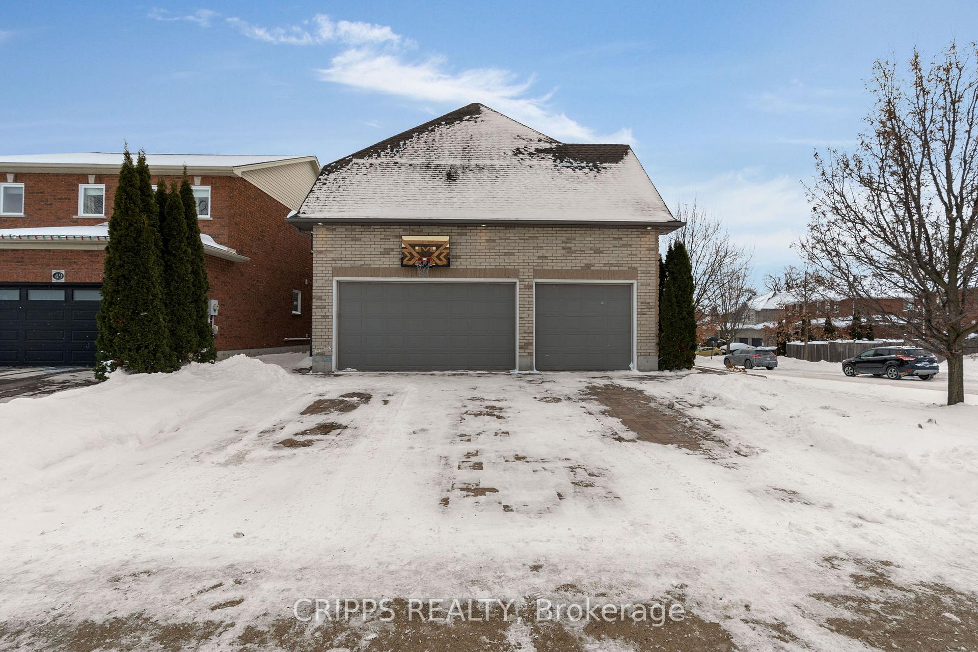 Photo 2 of 2 Spencer Drive, Barrie, Innis-Shore — HOMEH