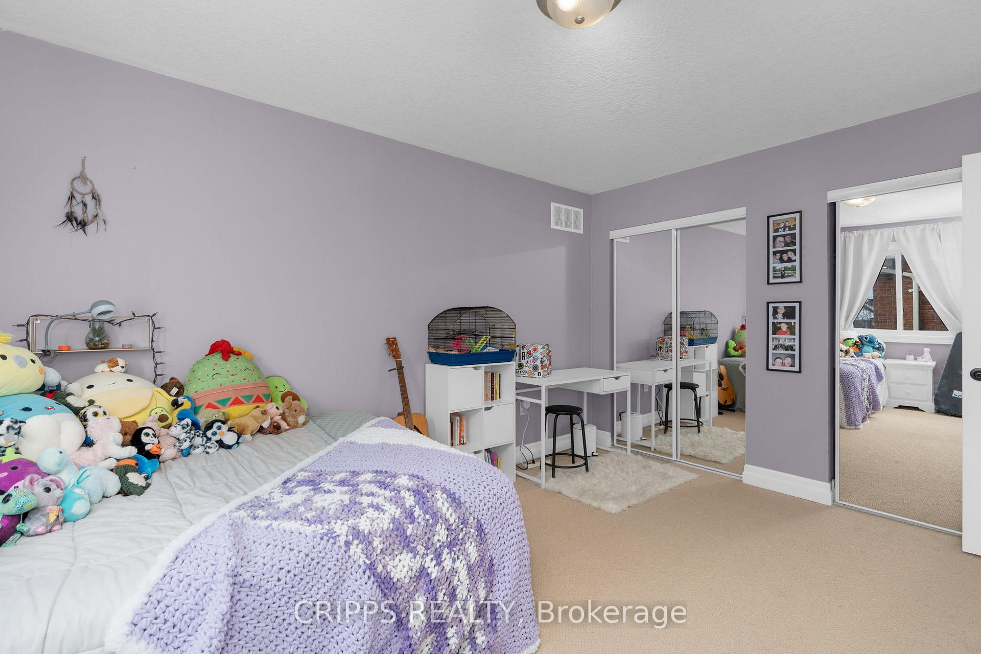 Photo 23 of 2 Spencer Drive, Barrie, Innis-Shore — HOMEH