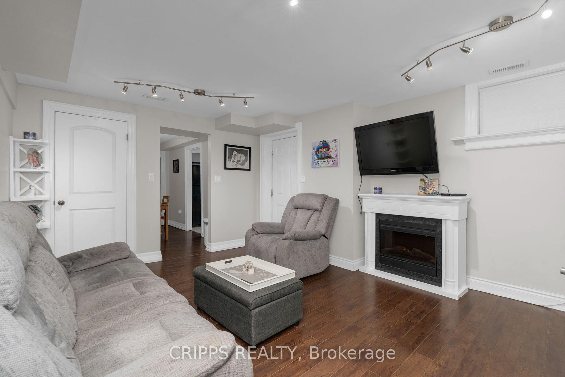 Photo 36 of 2 Spencer Drive, Barrie, Innis-Shore — HOMEH