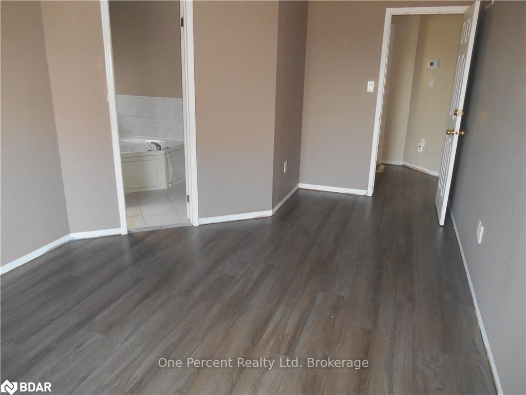 Photo 9 of 91 Masters Drive, Barrie, East Bayfield — HOMEH