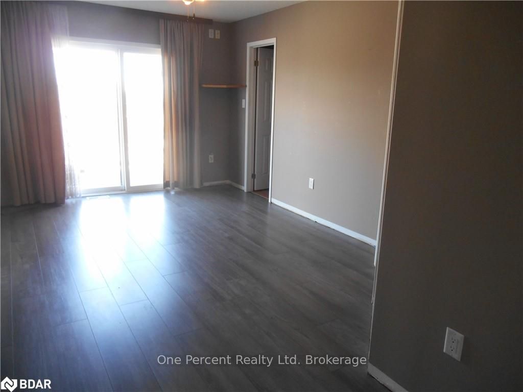 Photo 10 of 91 Masters Drive, Barrie, East Bayfield — HOMEH