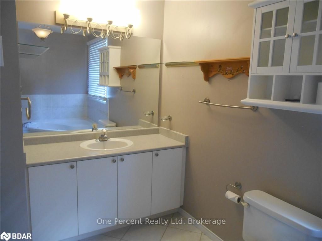 Photo 11 of 91 Masters Drive, Barrie, East Bayfield — HOMEH