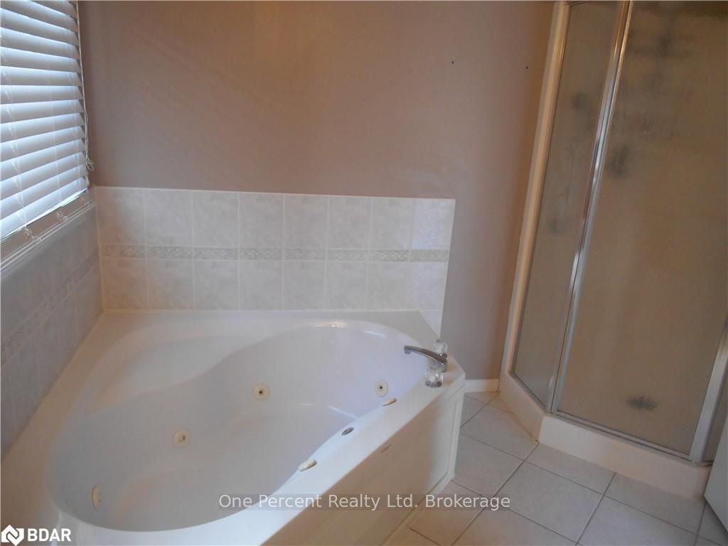 Photo 13 of 91 Masters Drive, Barrie, East Bayfield — HOMEH