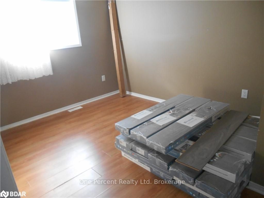Photo 14 of 91 Masters Drive, Barrie, East Bayfield — HOMEH