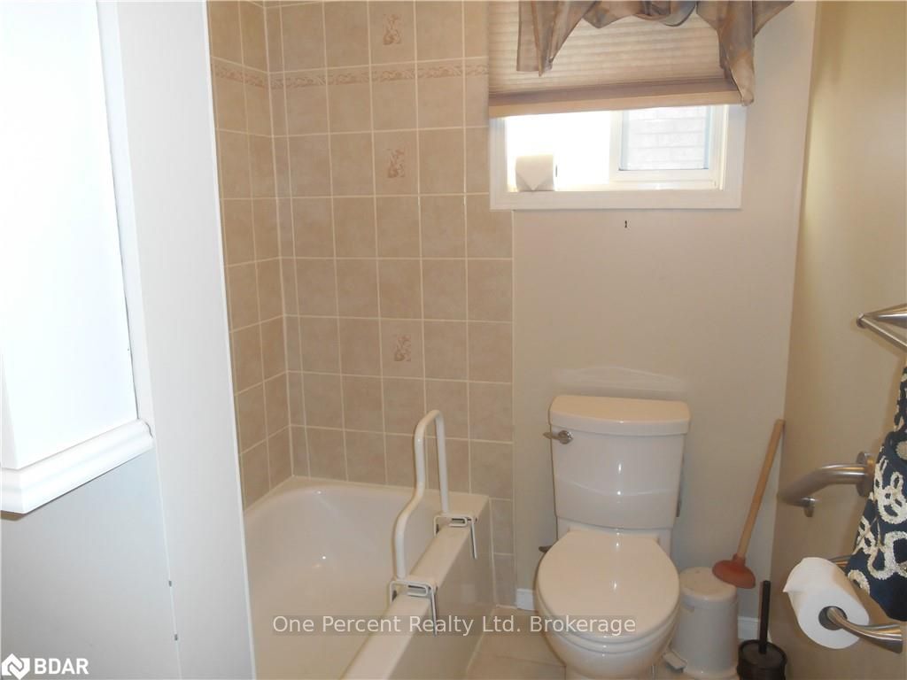 Photo 17 of 91 Masters Drive, Barrie, East Bayfield — HOMEH