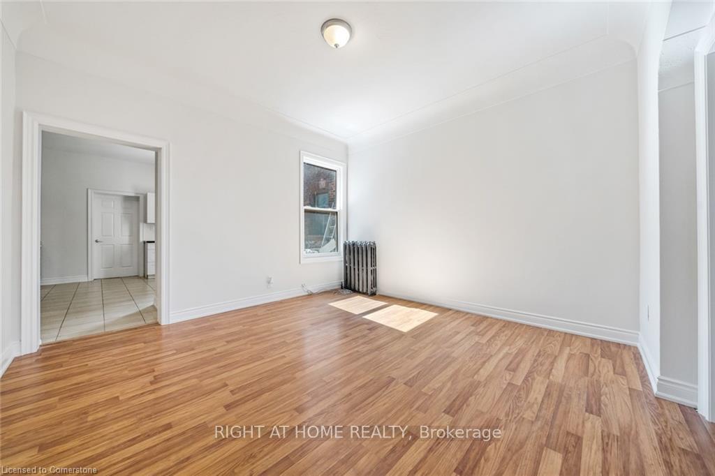 Photo 4 of 136 Macnab Street N, Hamilton, Central — HOMEH