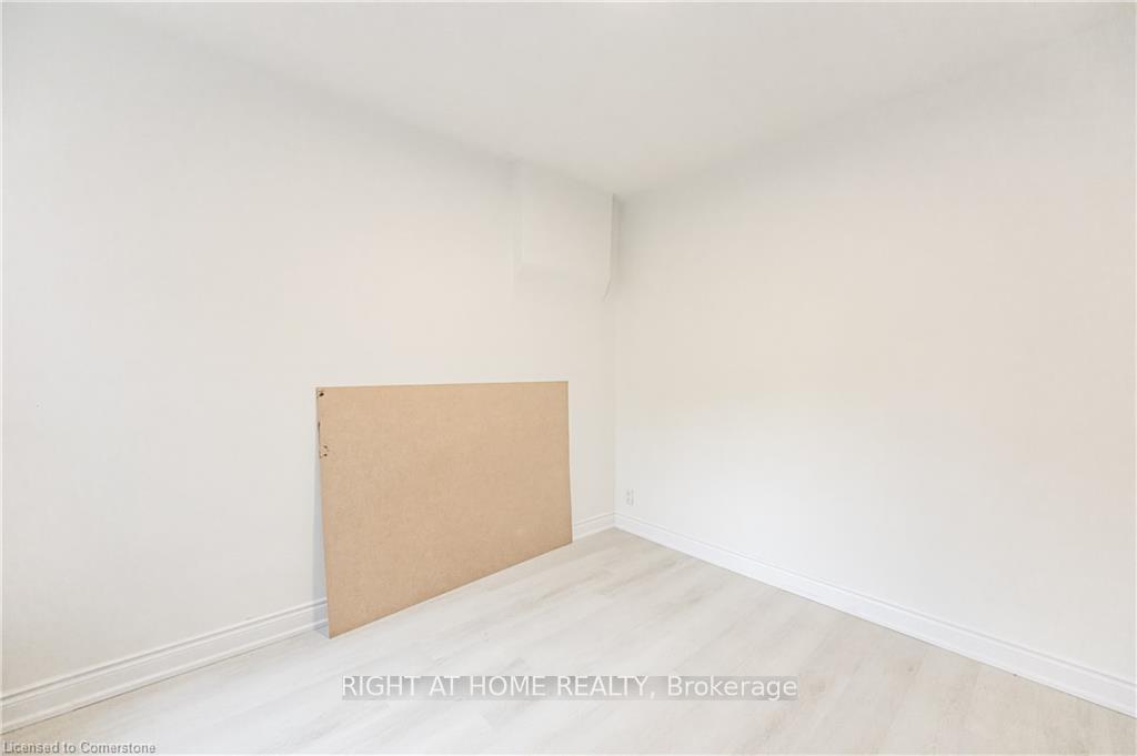 Photo 17 of 136 Macnab Street N, Hamilton, Central — HOMEH