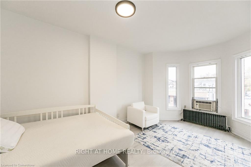 Photo 18 of 136 Macnab Street N, Hamilton, Central — HOMEH