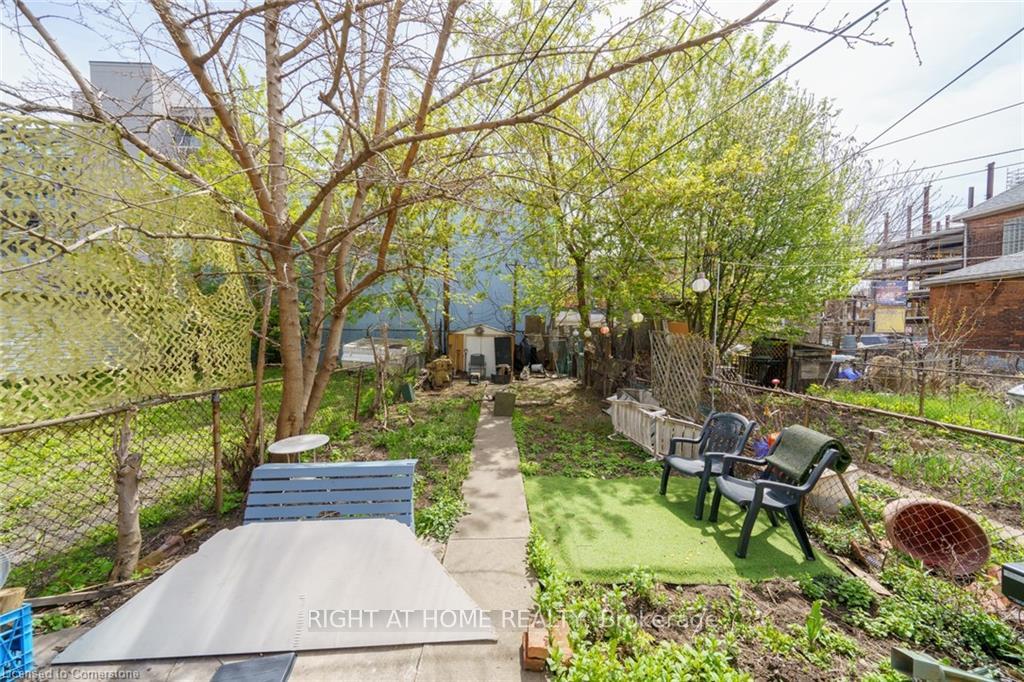 Photo 23 of 136 Macnab Street N, Hamilton, Central — HOMEH