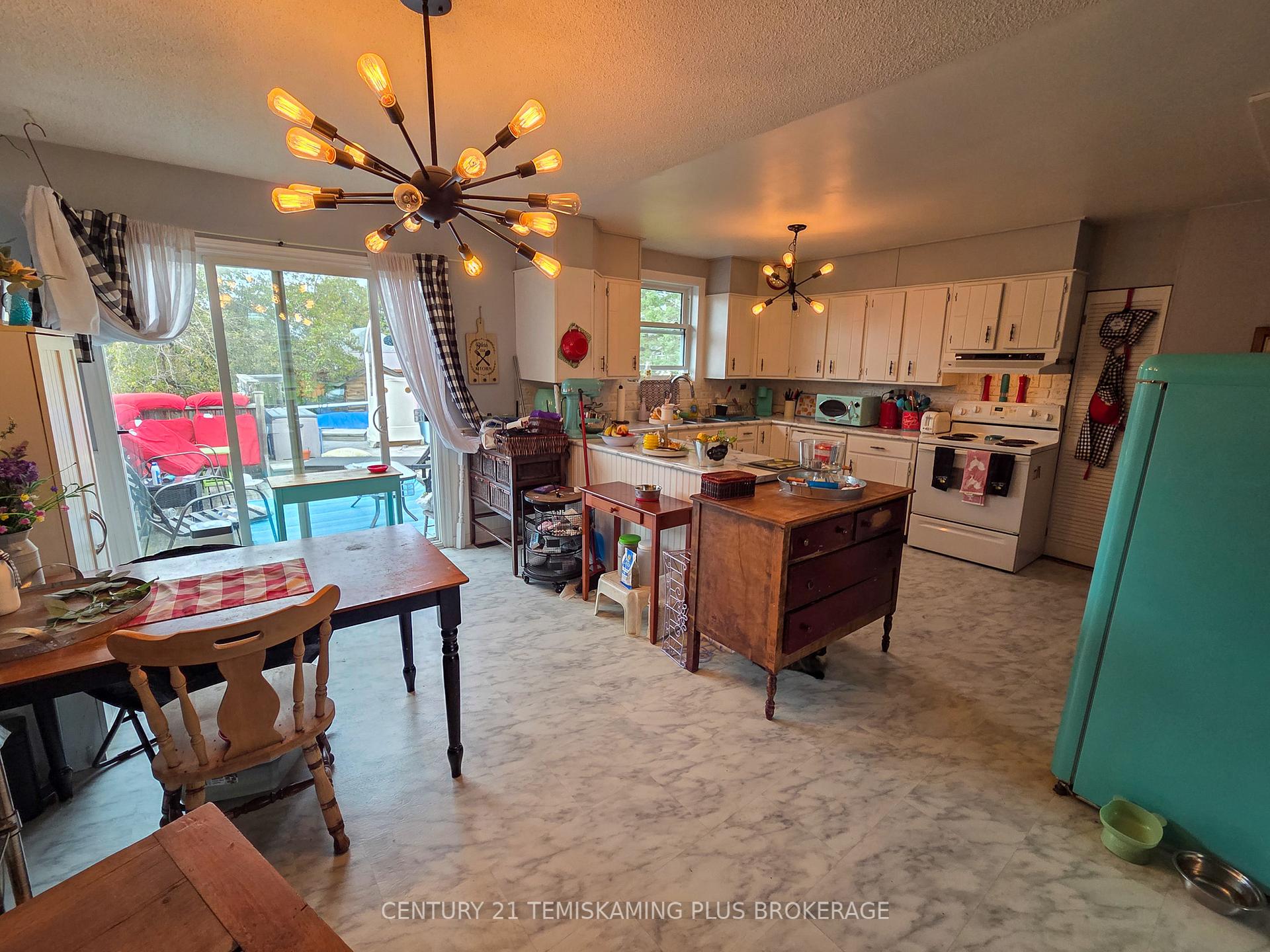 Photo 7 of 47 Eighth Avenue, Englehart — HOMEH