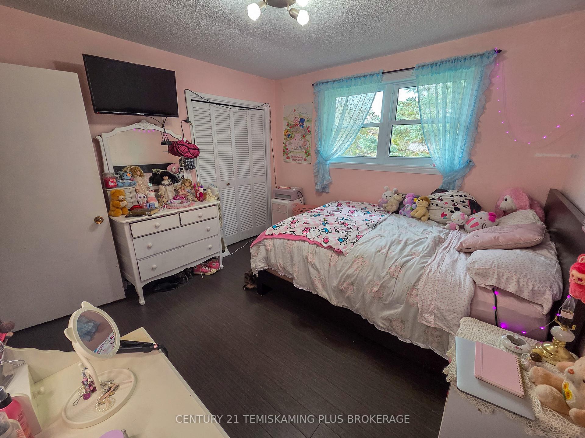 Photo 14 of 47 Eighth Avenue, Englehart — HOMEH
