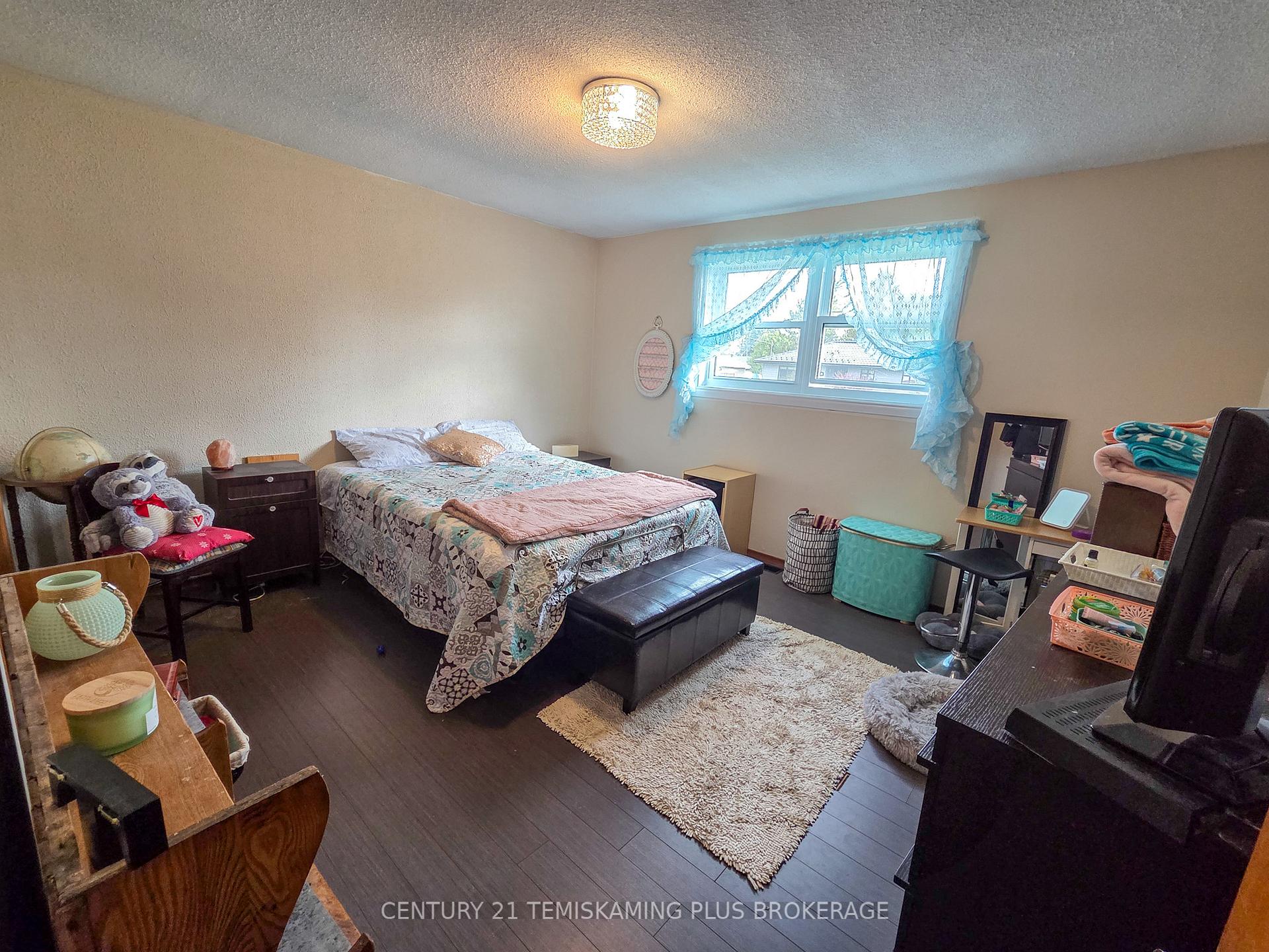 Photo 15 of 47 Eighth Avenue, Englehart — HOMEH