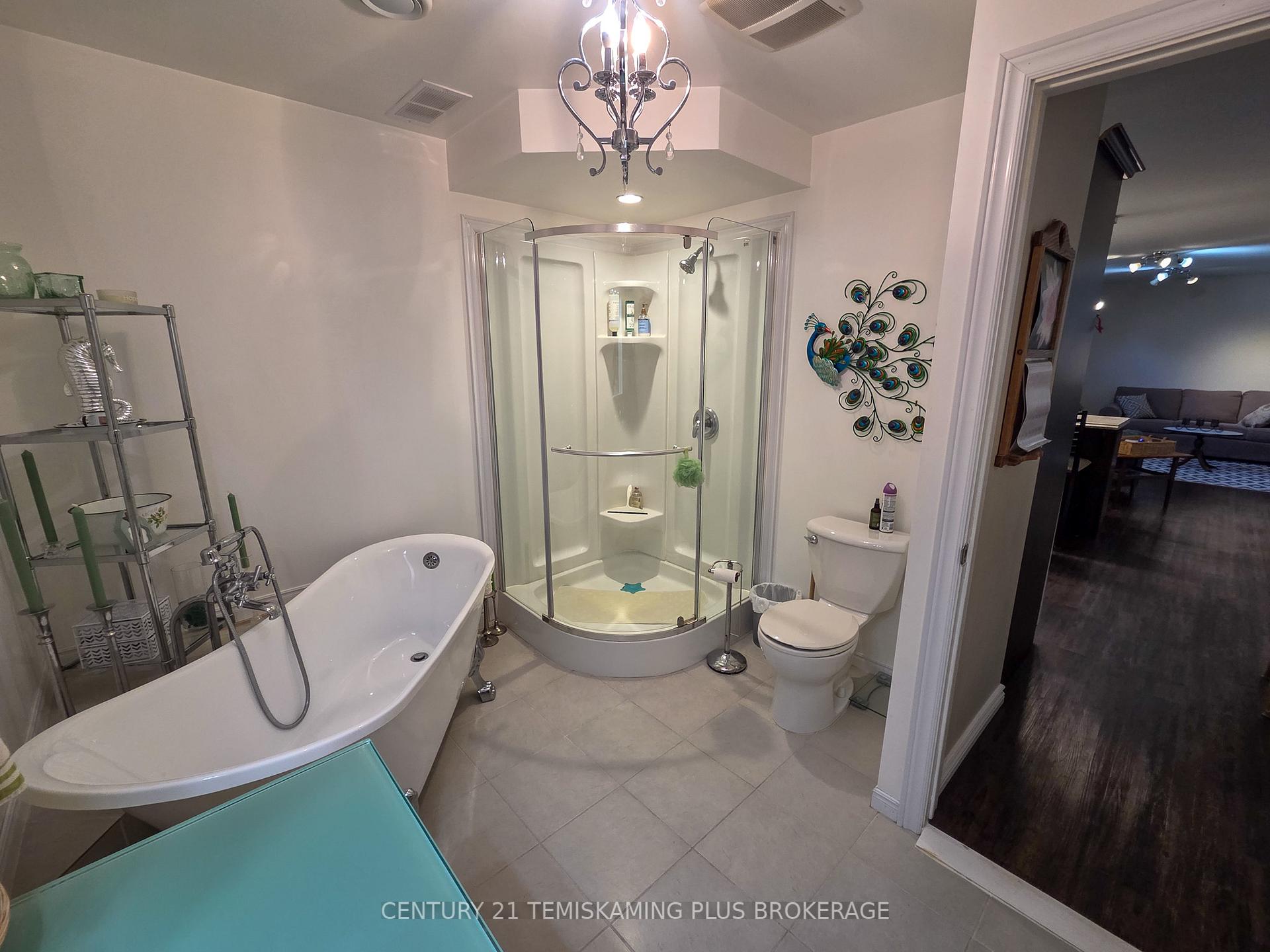 Photo 25 of 47 Eighth Avenue, Englehart — HOMEH