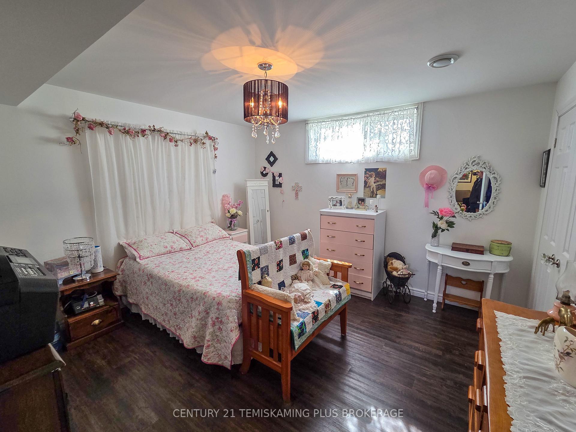 Photo 26 of 47 Eighth Avenue, Englehart — HOMEH